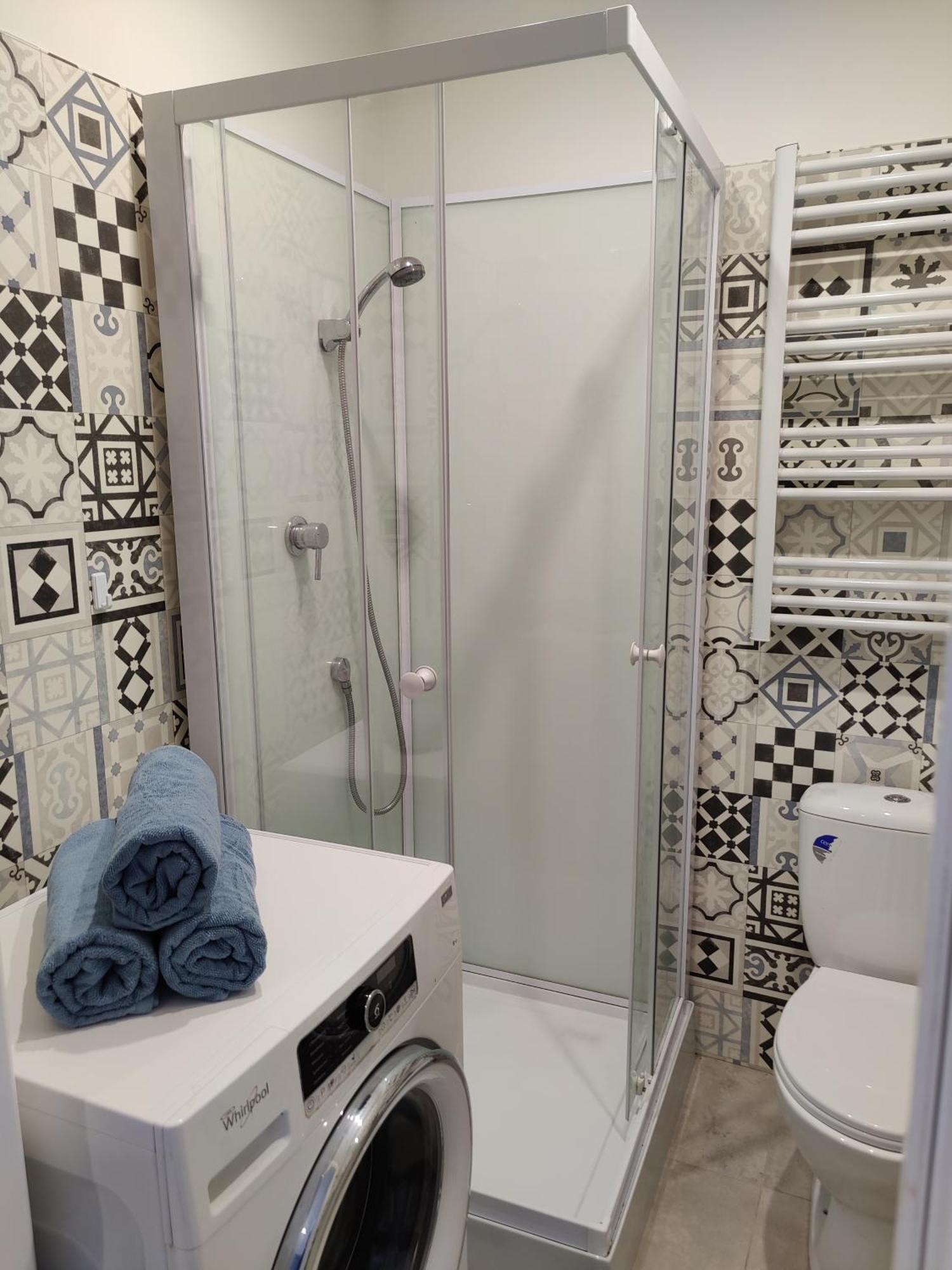 Apartment Duet House Blue Bird Piekna 2 Wejscie Na Kod Centrum Ptak, Orientarium, Mandoria, Fala, Centrum Zdrowia Matki Polki, Bezplatny Parking, Klimatyzacja Pabianice